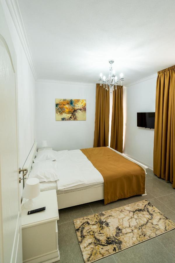Armada Aparthotel Alba Iulia Esterno foto