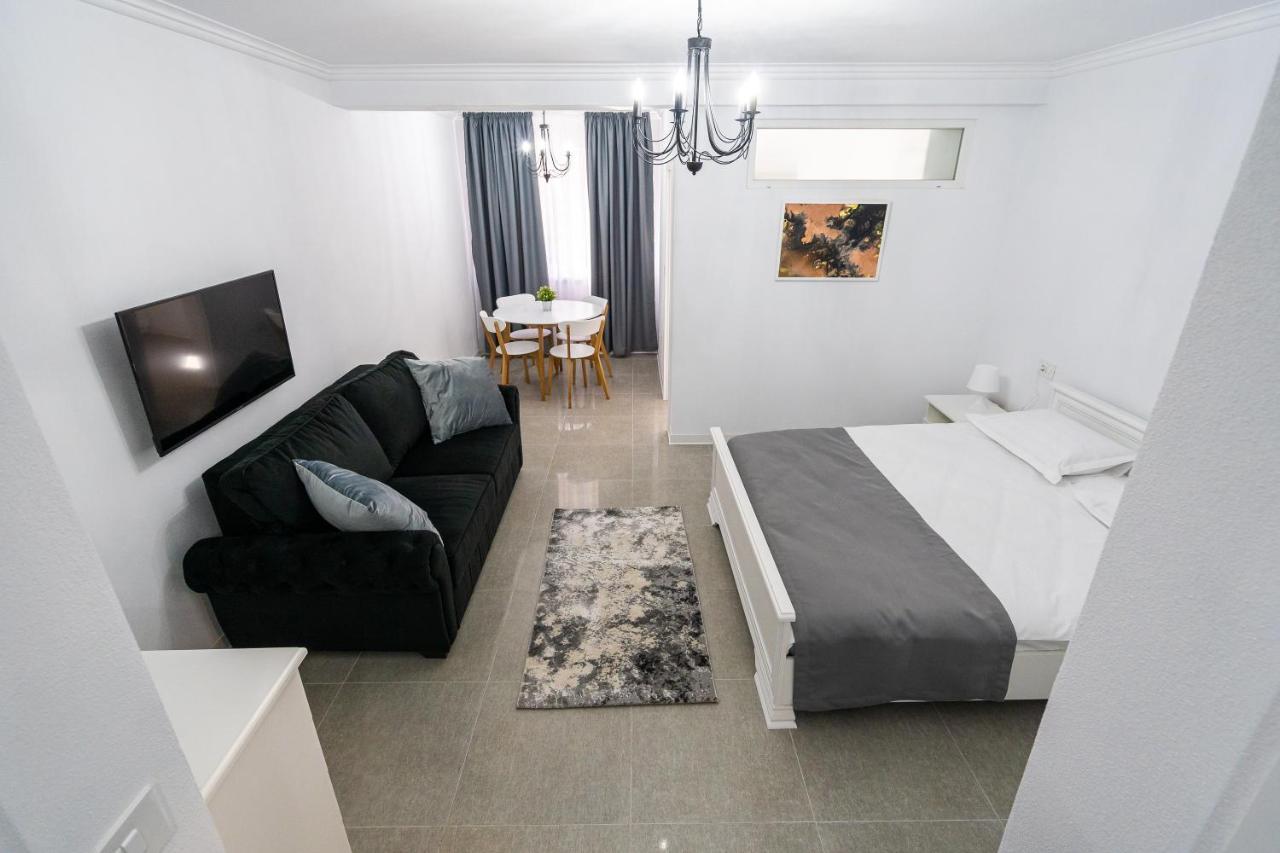 Armada Aparthotel Alba Iulia Esterno foto