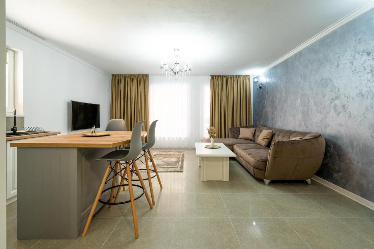Armada Aparthotel Alba Iulia Esterno foto
