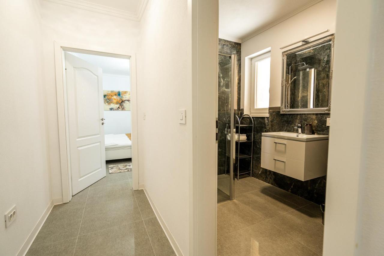 Armada Aparthotel Alba Iulia Esterno foto